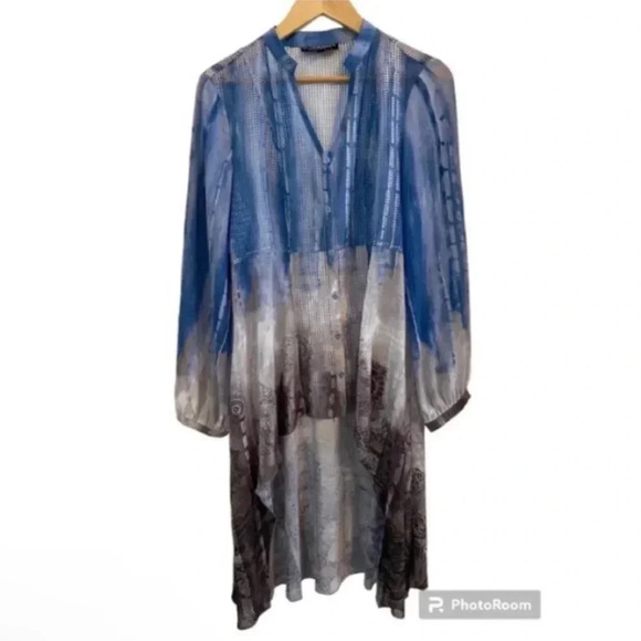 The Pyramid Collection Hi Lo Button Down Tunic Shirt - Picture 1 of 6